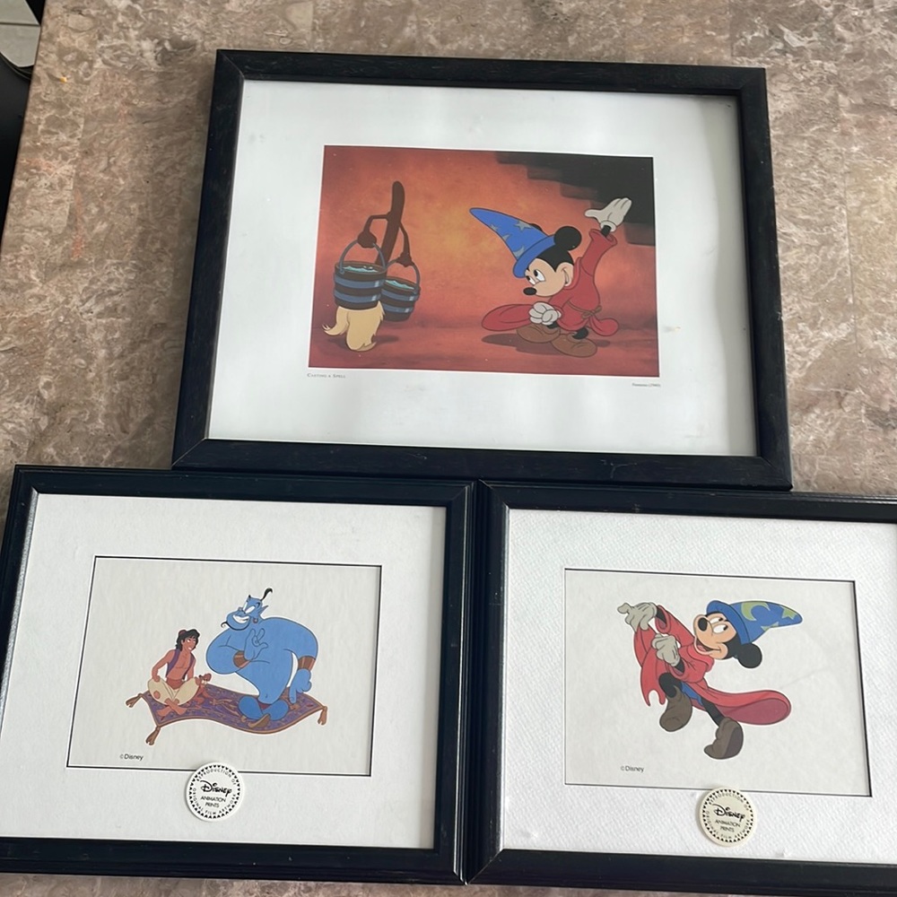 ✨ Disney Artwork Collectible Lot✨